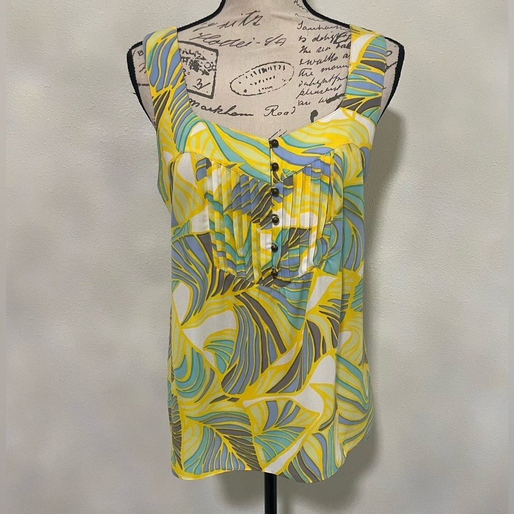 🍂 Banana Republic Yellow and Green Sleeveless Top